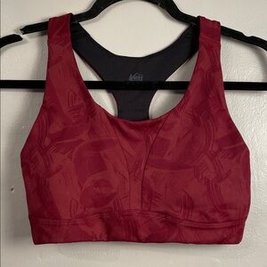 REI Coop women’s  Sports Bra red size Medium